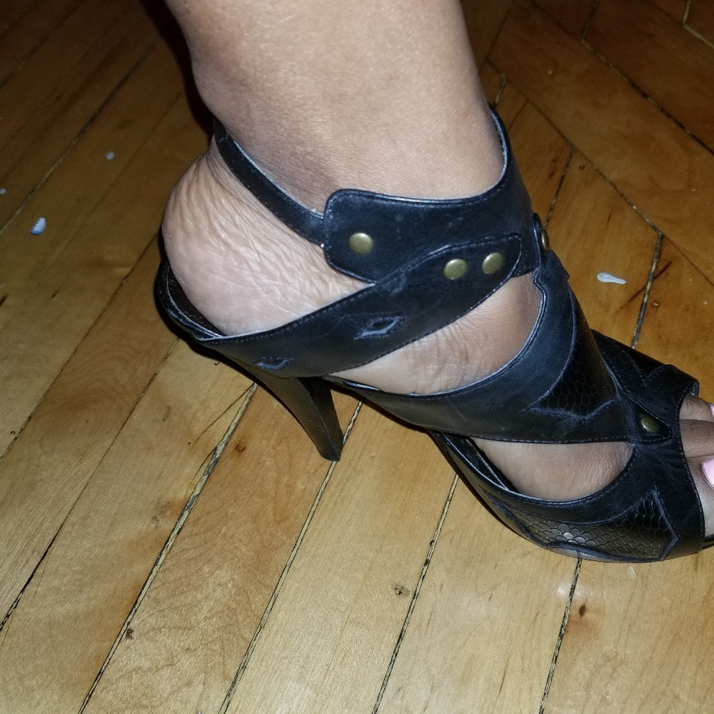 Steve Madden sandals